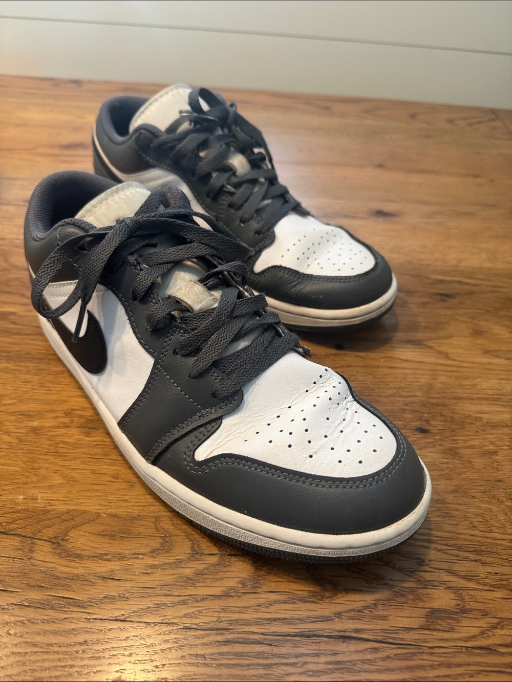 Nike Men's Low-Top Sneakers - Black and White